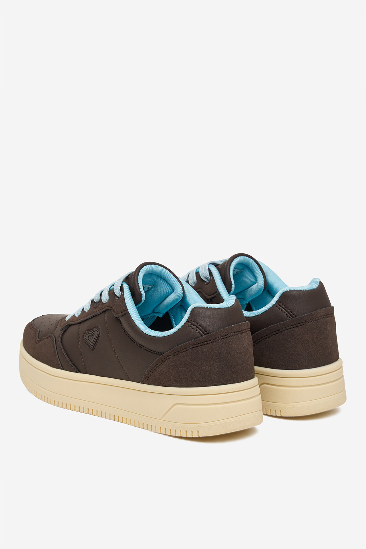 Sneakersy Hnědá