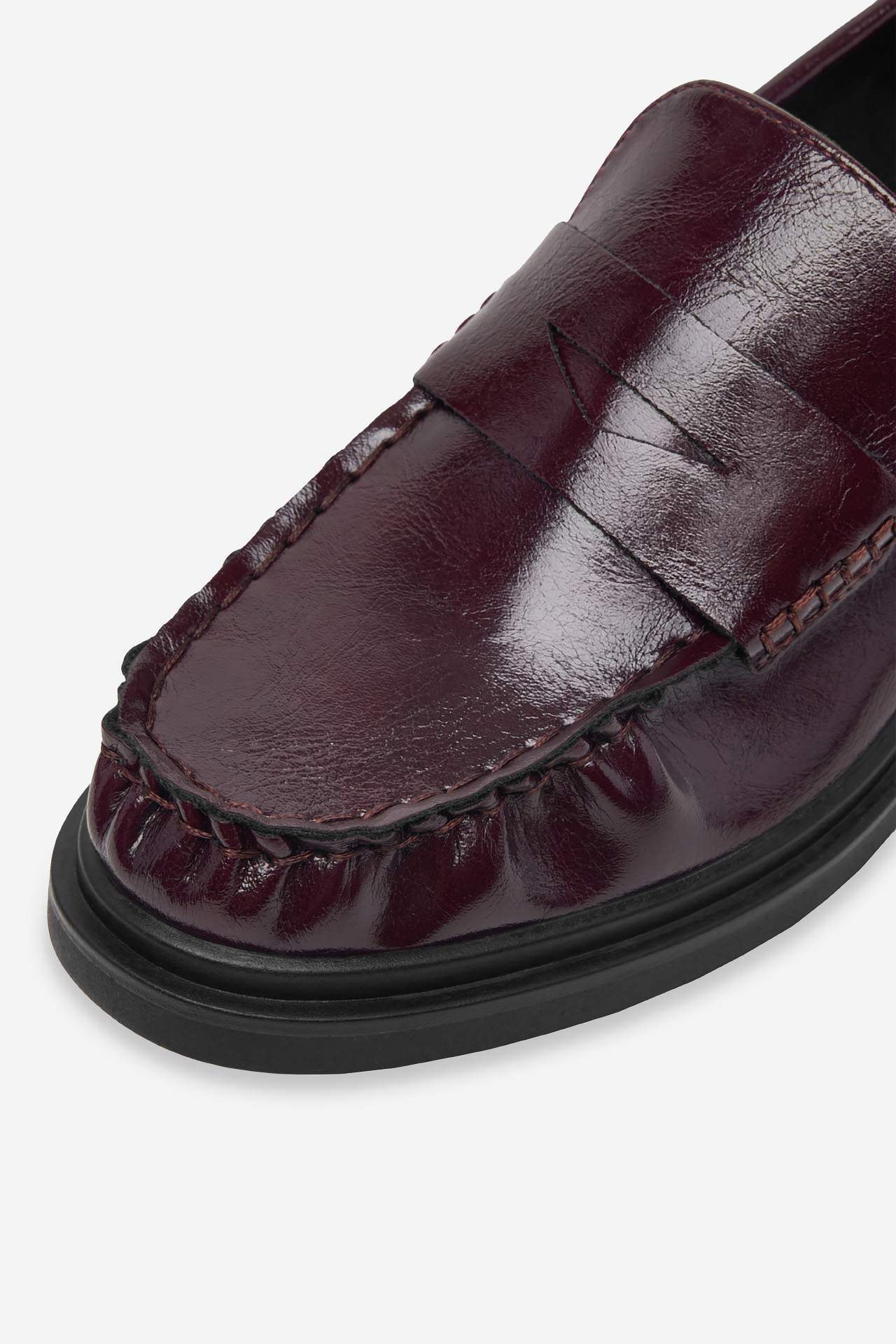 Loafersy Vínový