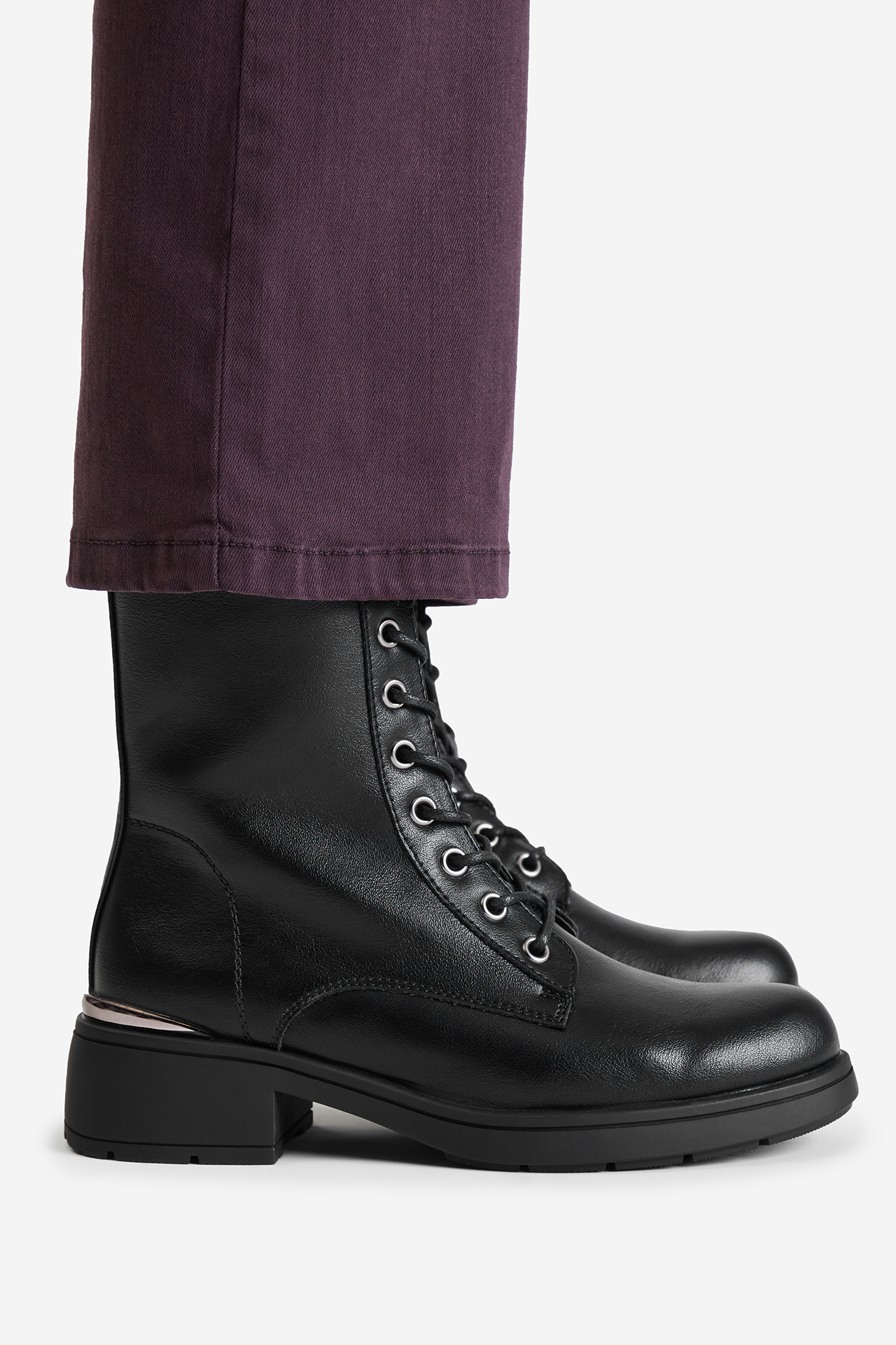 Kotníková obuv Černá