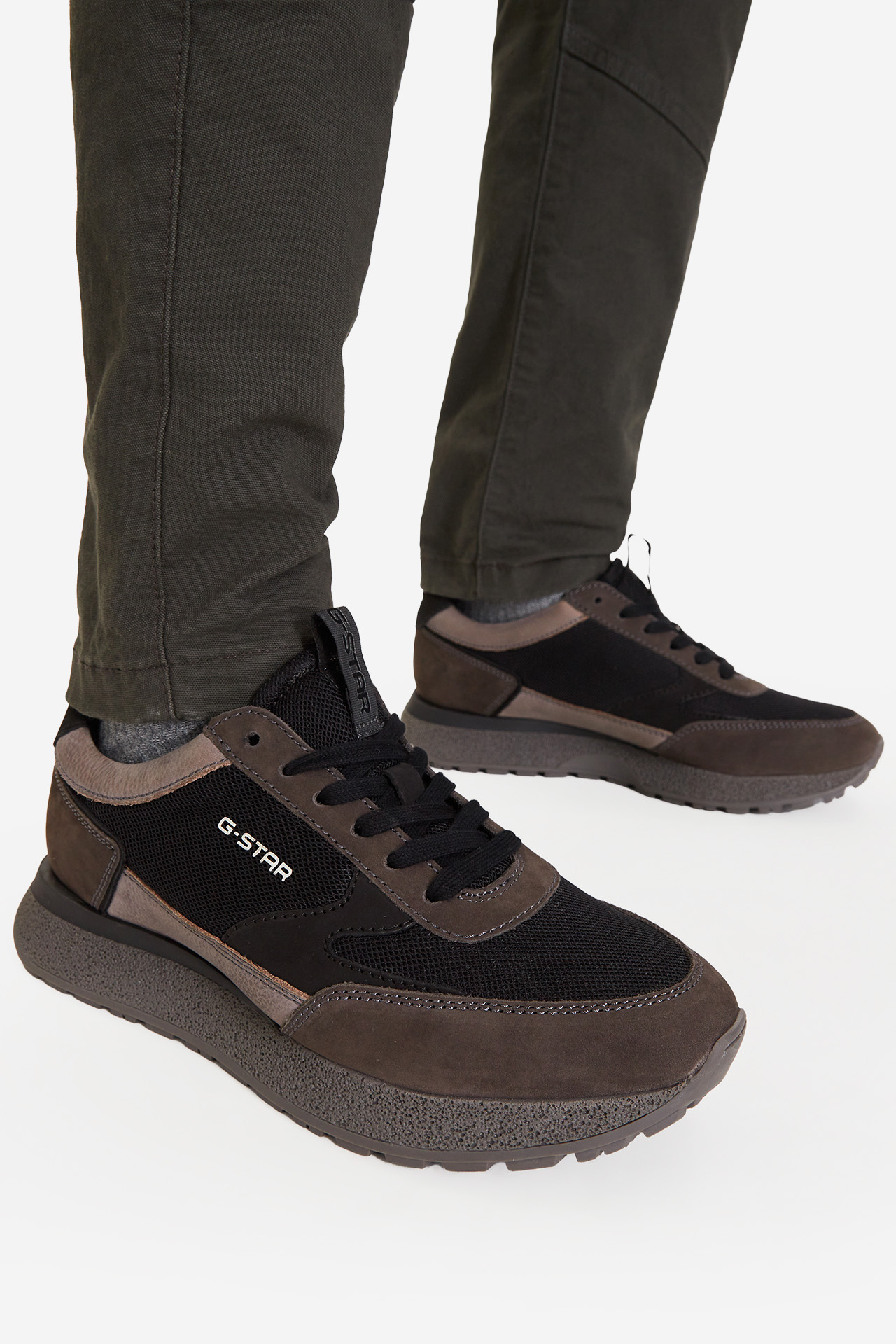 Sneakersy Černá