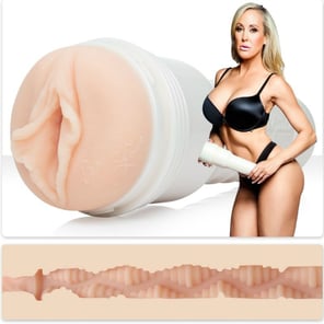 Girls - Brandi Love Vagina