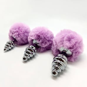 Plug Anal de Metal en Espiral con Pompon Violeta Talla S Juguete Erótico para Placer y Estimulación