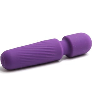 Masajeador y Vibrador Recargable Morado con 10 Modos de Vibración Placer y Relajación para Adultos