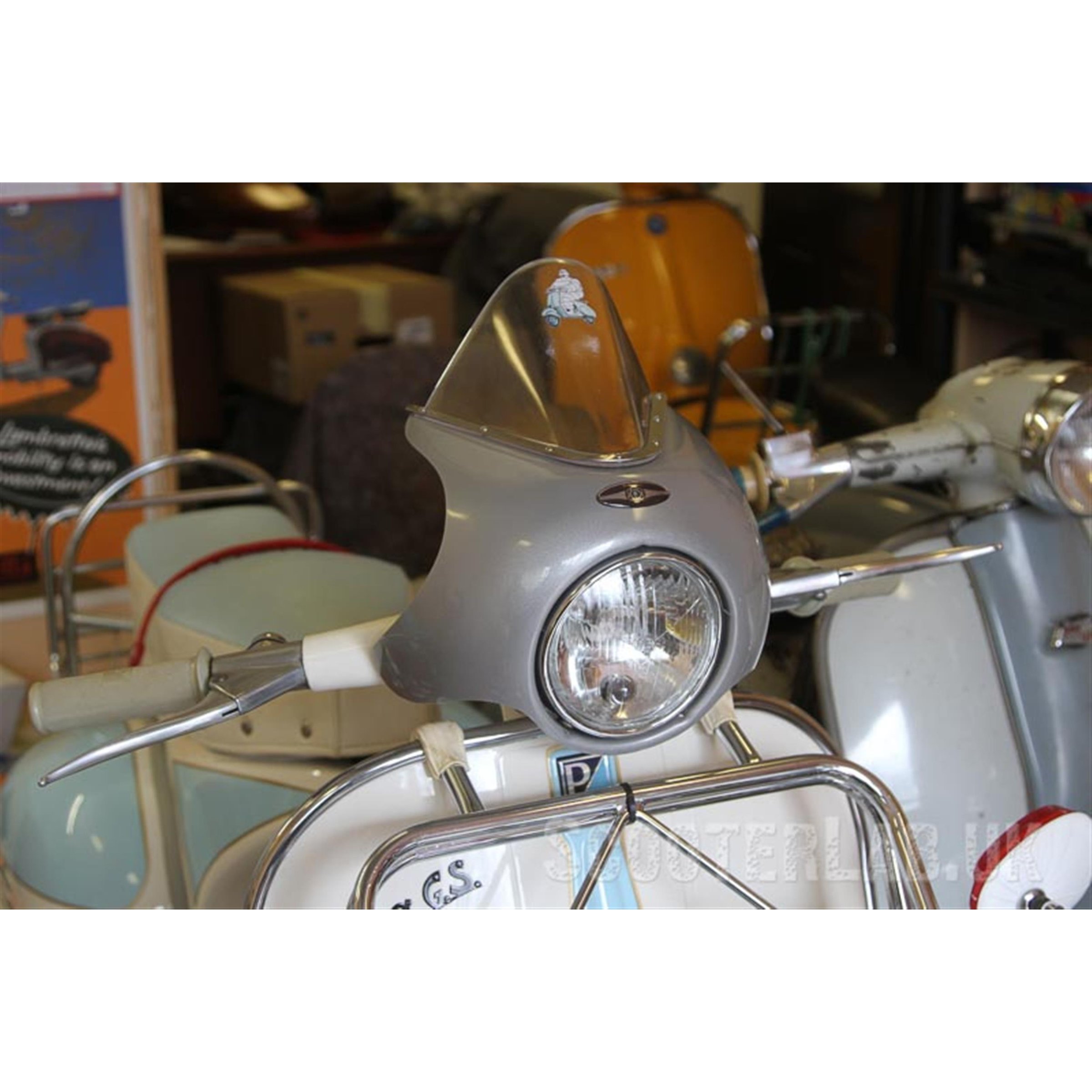 Image of Flyscreen SLUK Fireball 140 für Vespa 125 VNB/150 VBA/VBB/T4/GS/160 GS für Vespa 125 VNB/150 VBA/VBB/T4/GS/160 GS