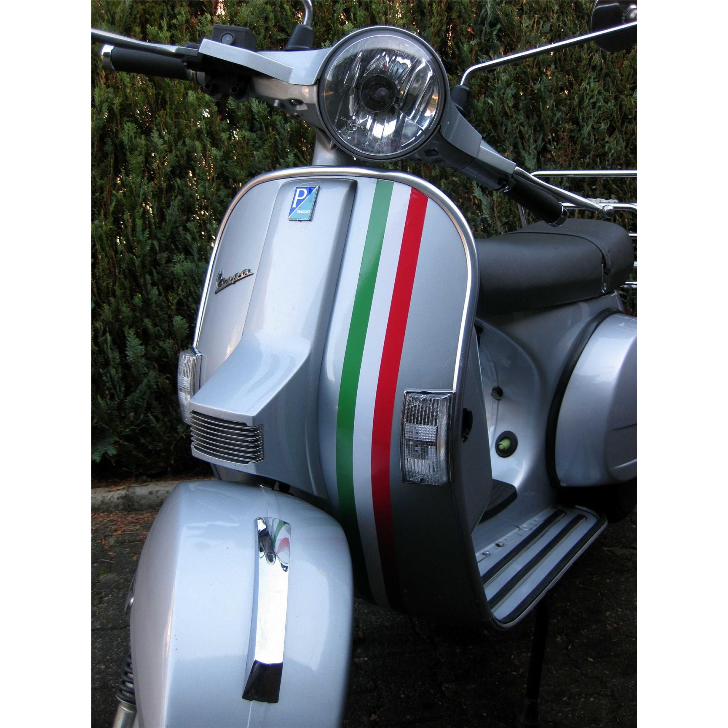 Image of Aufkleber mit Motiv "Italian Stripes"