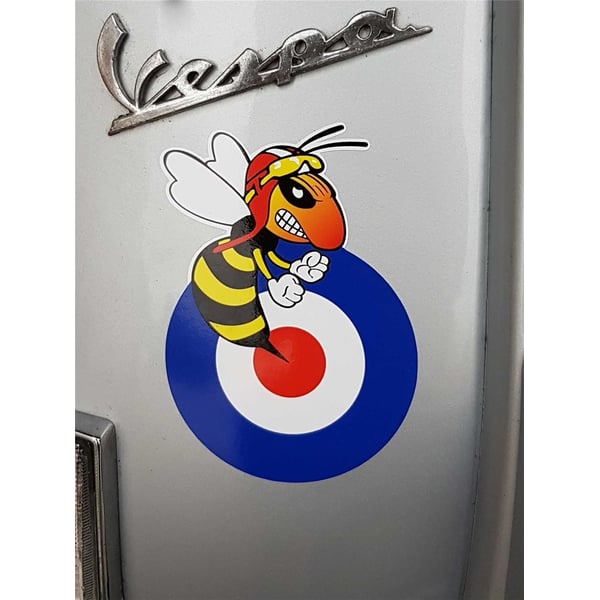 Image of Aufkleber mit Motiv "Target böse Wespe"