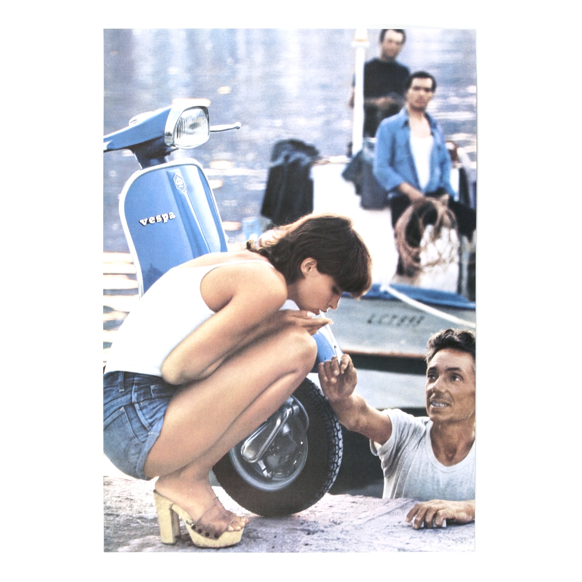 Image of Poster mit Motiv "Vespa Sprint - Frau mit Zigarette"
