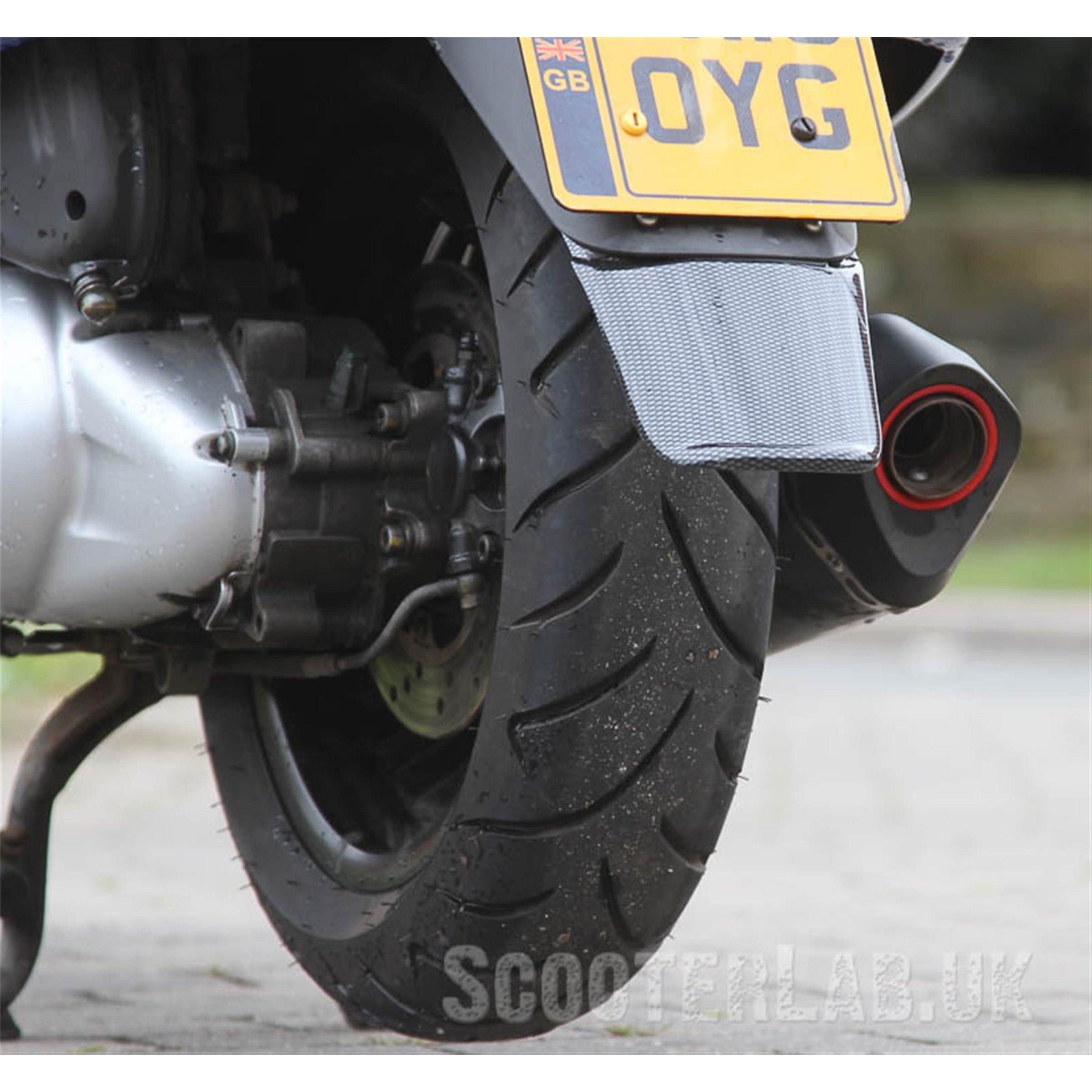 Image of Spritzschutz SLUK Tail Sleek, hinten Material: Kunststoff schwarz gefärbt für Vespa GTS/GTS Super/GTV/GT 60/GT/GT L 125-300ccm (-'18) für Vespa GTS/GTS Super/GTV/GT 60/GT/GT L 125-300ccm (-'18)