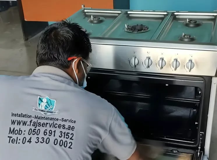 Gas cooker and cooking range repair service in Dubai