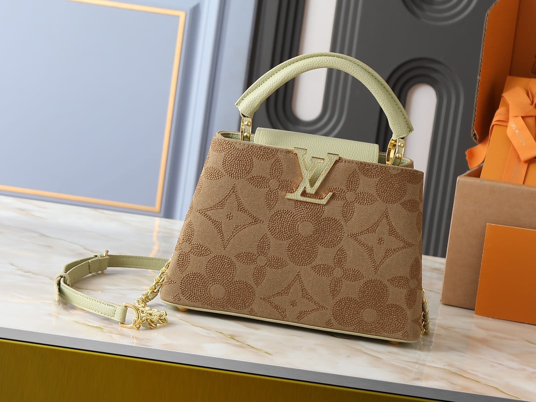 Louis Vuitton Capucines
