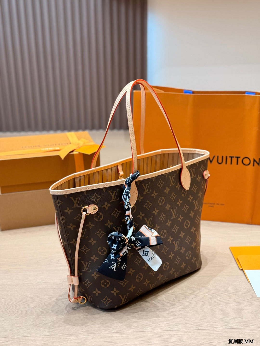 Louis Vuitton Neverfull