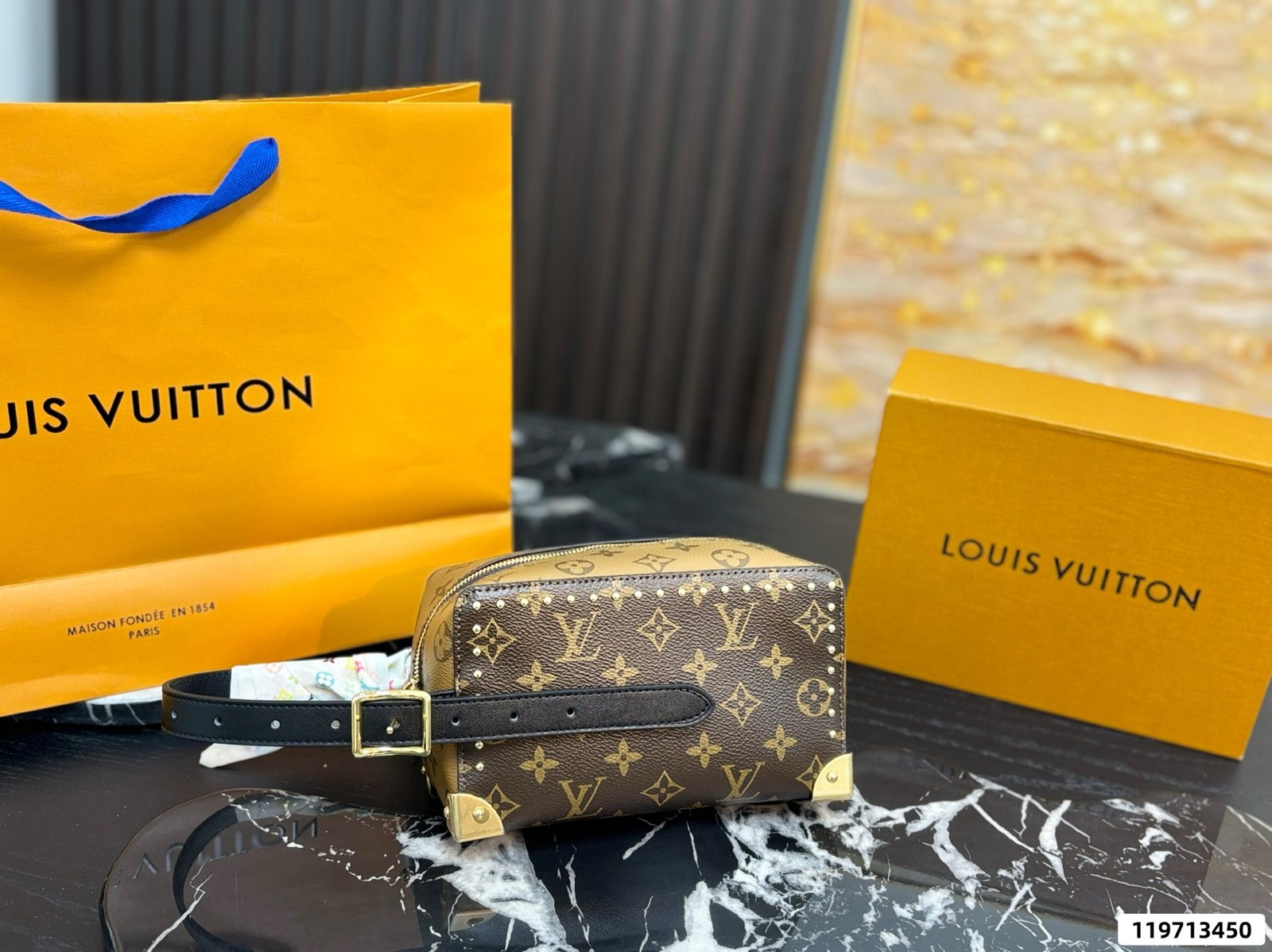 Louis Vuitton Locker Dopp Kit Trunk