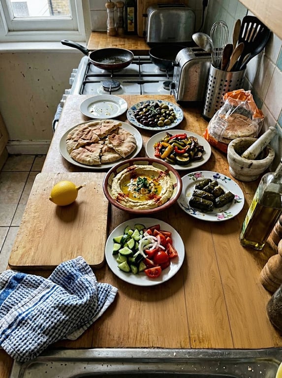 Refine this overhead kitchen s...