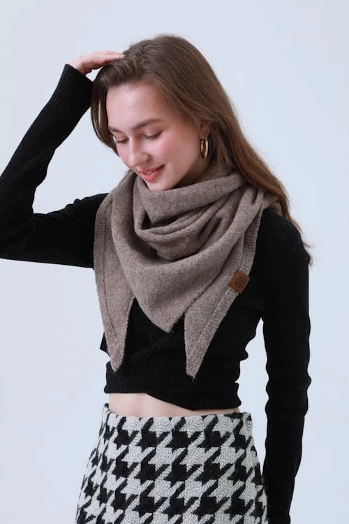 2010 Style Fashion filter before photo - natural portrait before transformation