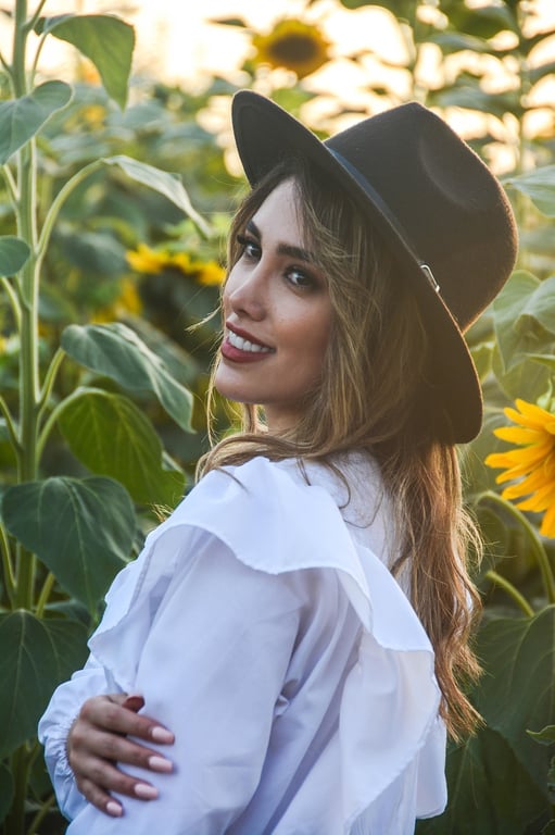 AI photo to 3D model filter before photo - fashion portrait before 3D character conversion