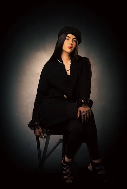 Fashion 20s Style filter before photo - neutral portrait before edit