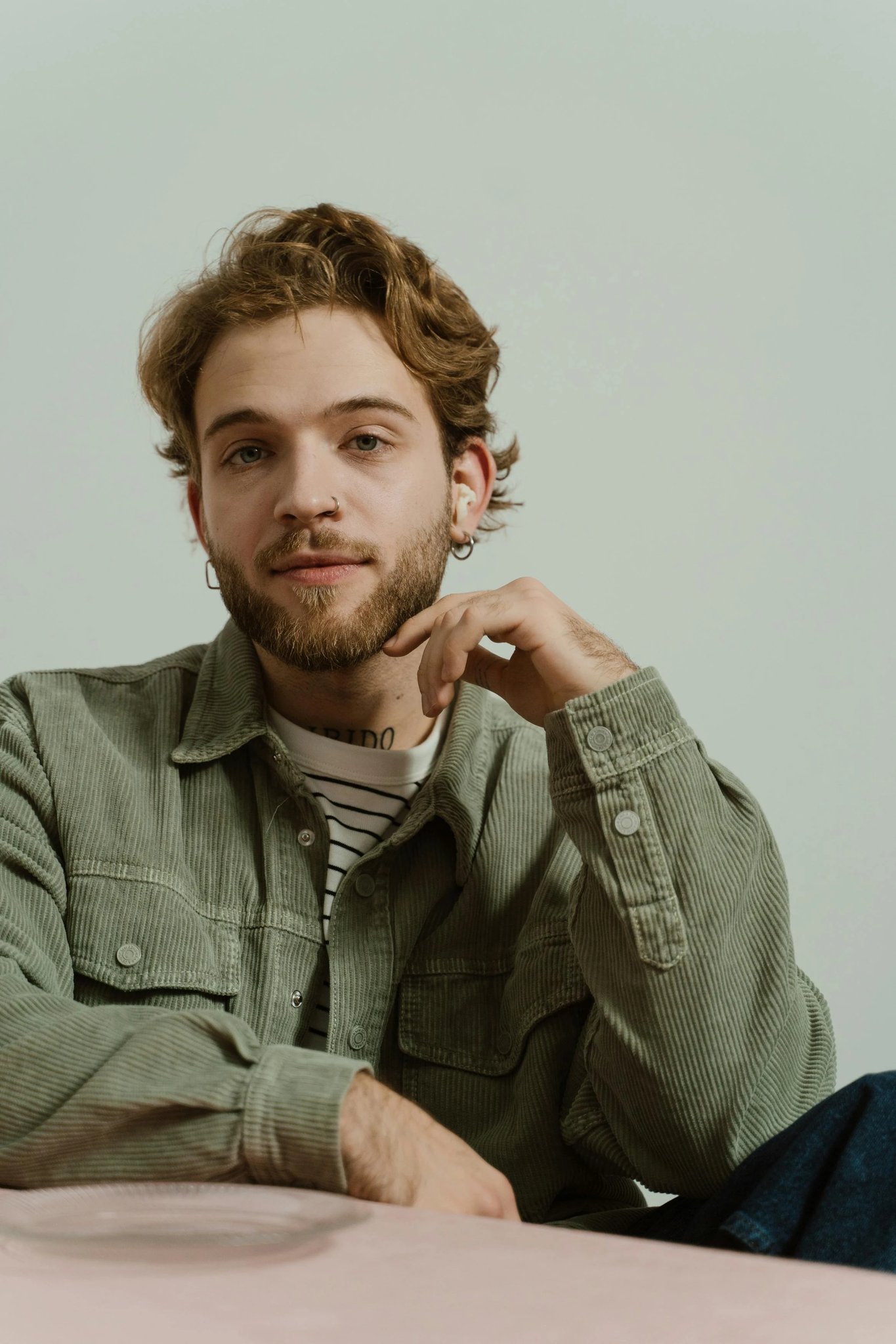 AI no beard filter feature image1 - instant beard removal effect