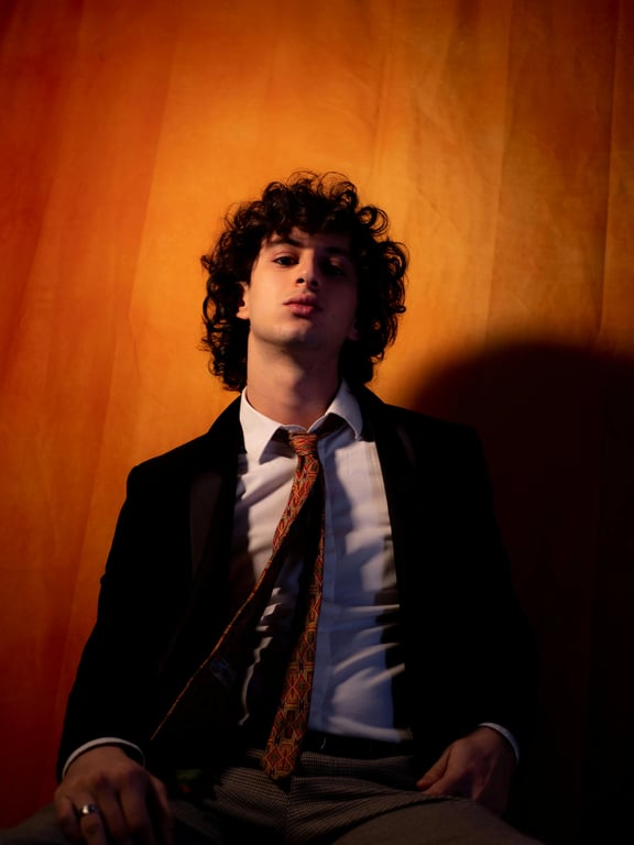 AI face cut out filter before photo - selfie before virtual face cutout filter applied