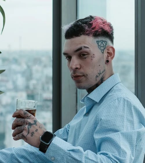 2010 Style Fashion filter before photo - neutral clothing portrait before transformation