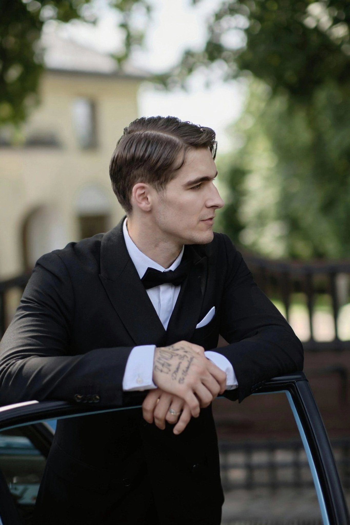 AI fantasy art filter before photo - selfie before AI fantasy art effect transformation