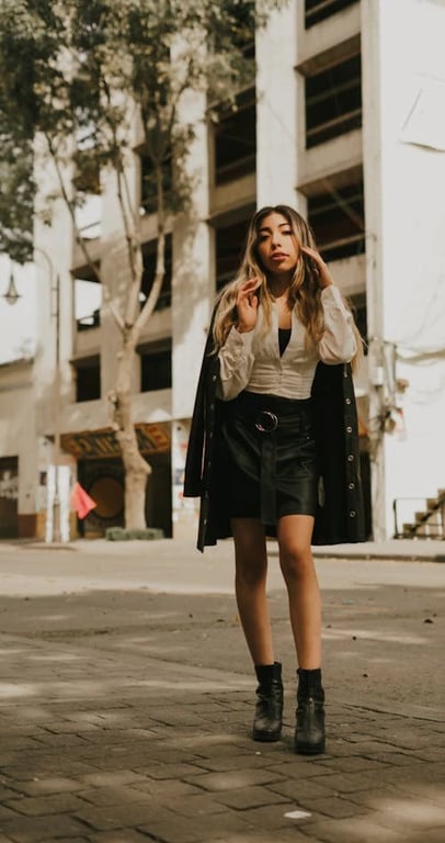 Celebrity Outfits filter before photo - neutral portrait in everyday dress or separates with any simple background