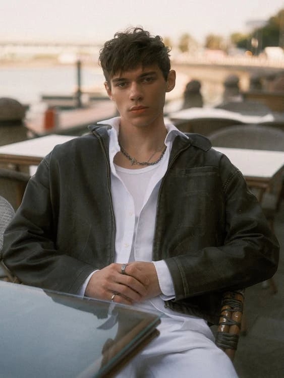 Renaissance Portrait filter before photo - neutral portrait before transformation