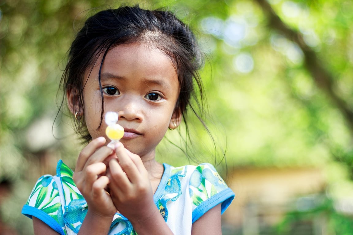 AI eye color changer before photo - close up photo with natural iris tone