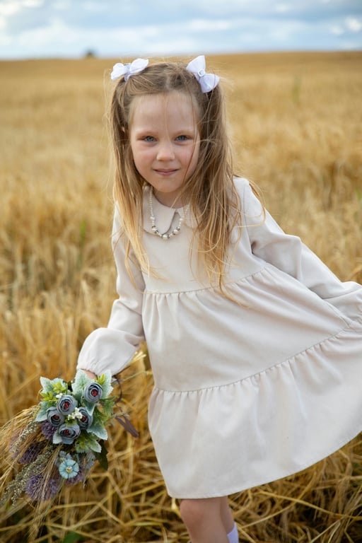 AI anime backgrounds user case - turn photos into anime scenes for digital art and storytelling