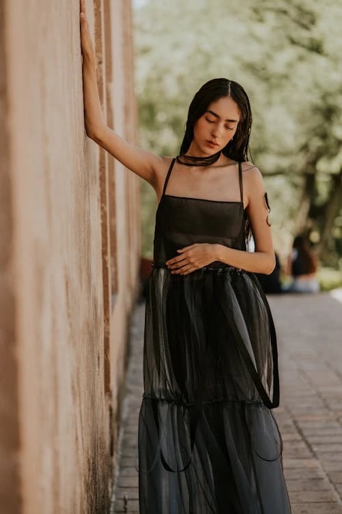 Vogue Cover filter before photo - natural lighting portrait before edit