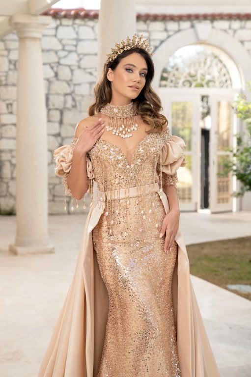 add suit to photo online free – before pic: woman wearing fancy dress