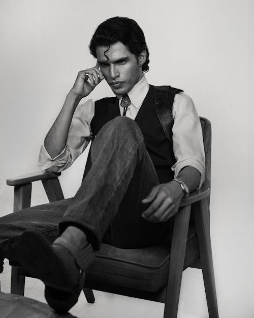 Vogue Cover filter before photo - neutral portrait before transformation