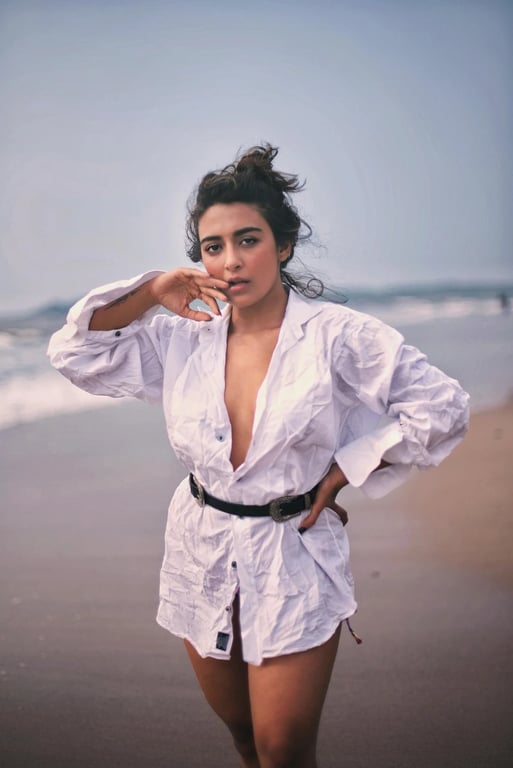 AI coquette outfits filter before photo - influencer photo before coquette aesthetic edit