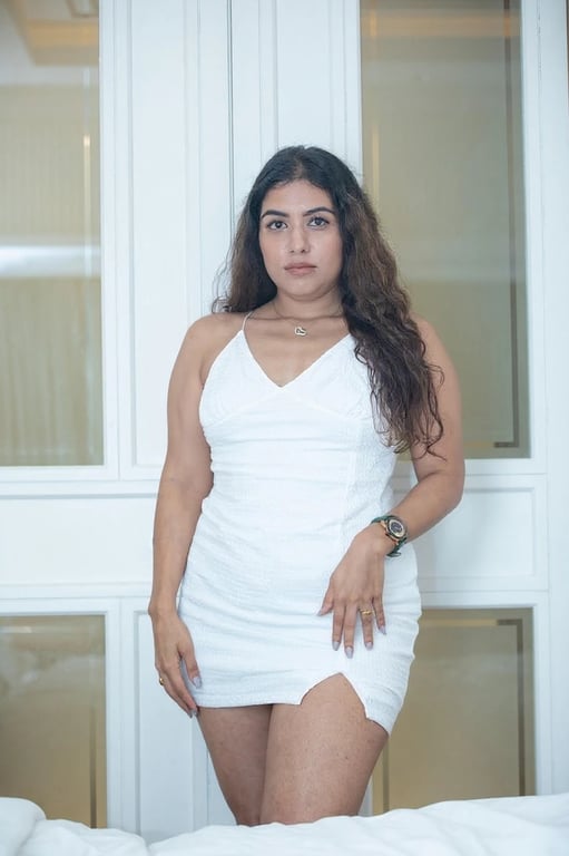 AI height increase filter before photo - outdoor photo before vertical body reshaping