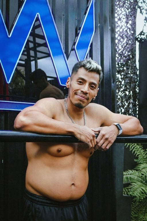 AI muscle enhancement filter before photo - functional athletic original physique