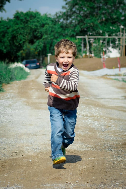 AI baby Christmas photo before photo - kid running towards the camera