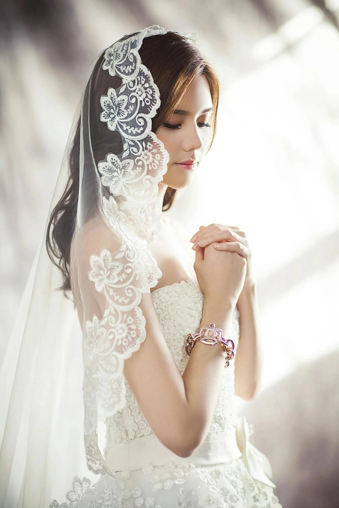 AI angel filter before photo - fashion portrait before light aura filter