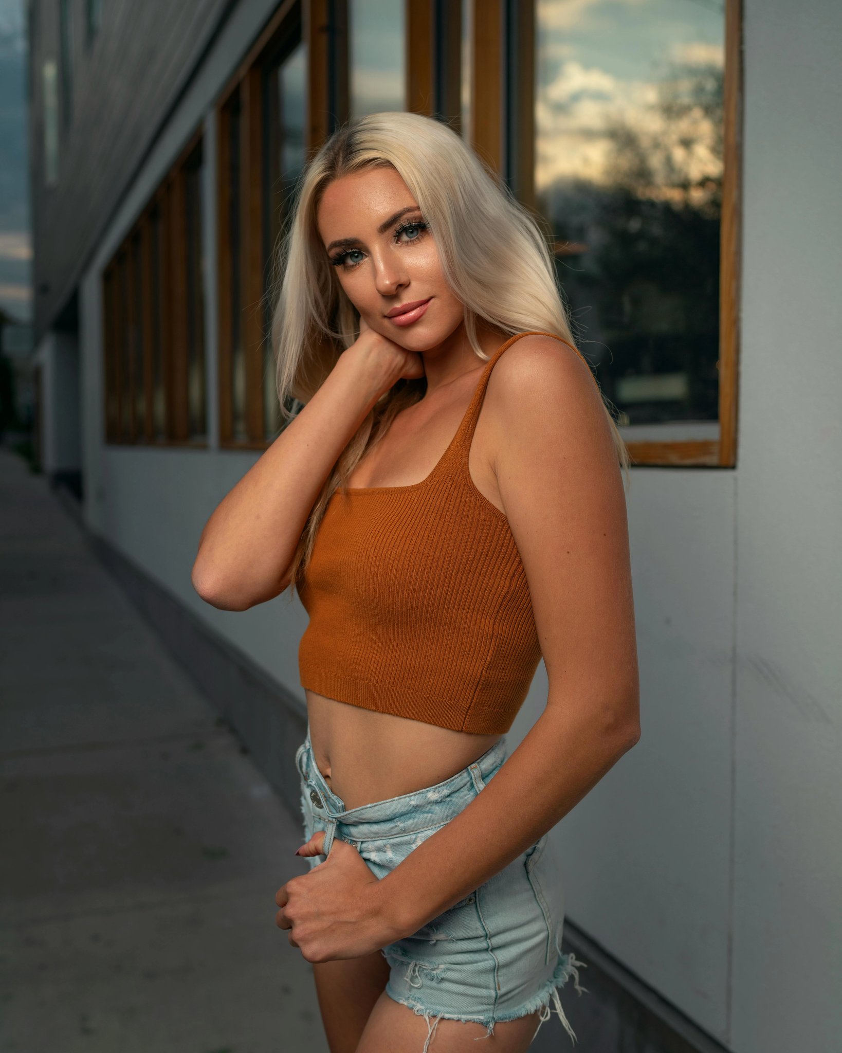 AI fat filter before photo - influencer photo before chubby face simulation