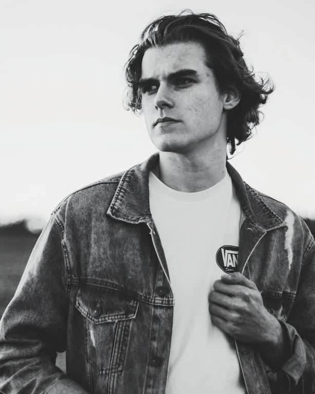 AI add glasses filter before photo - portrait without eyewear before AI glasses effect