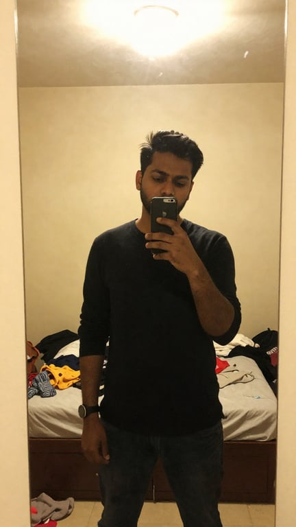 Turn this casual mirror selfie...