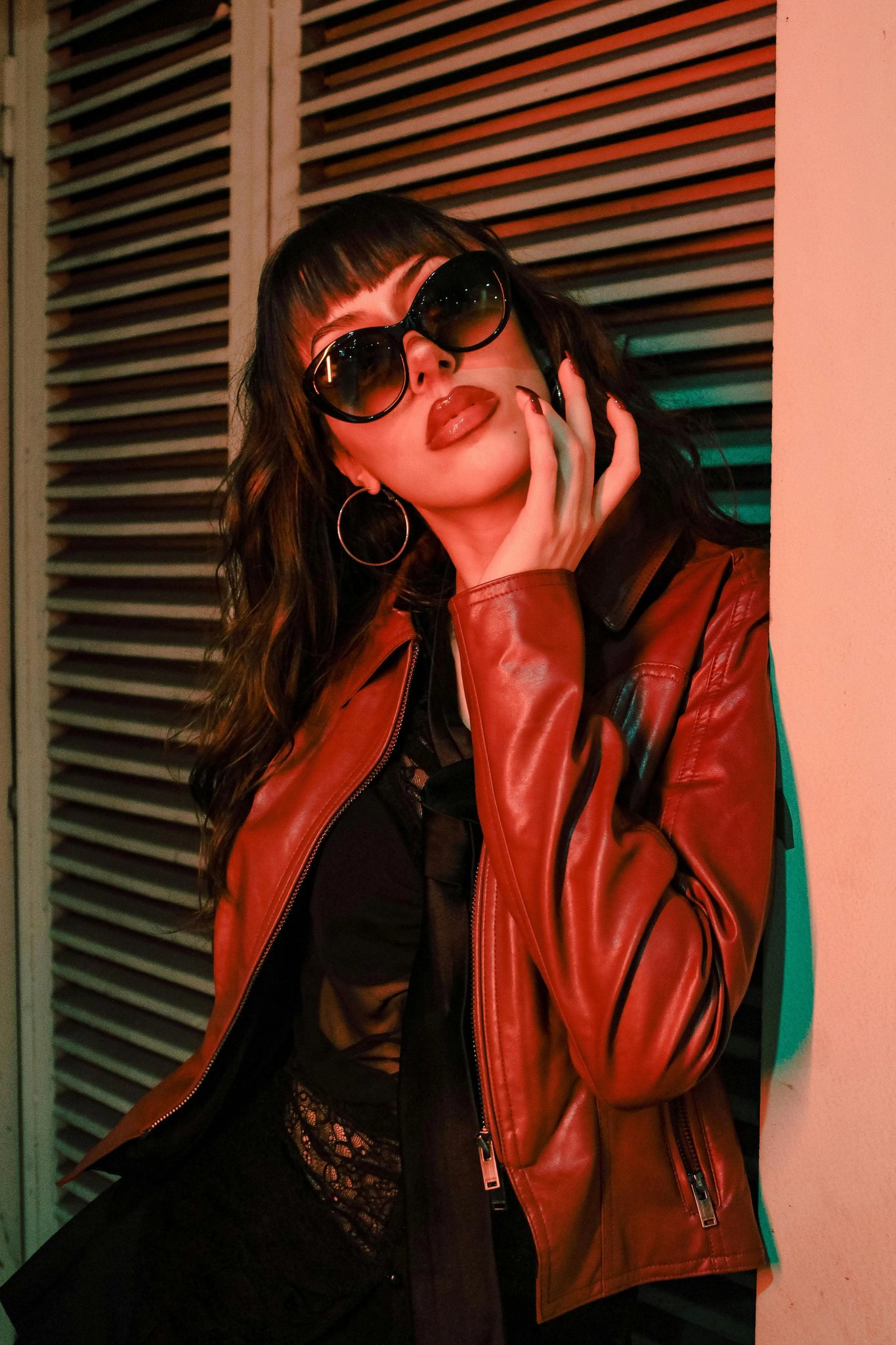 Tea Party Outfits filter before photo - portrait with simple city outfit and flat daylight