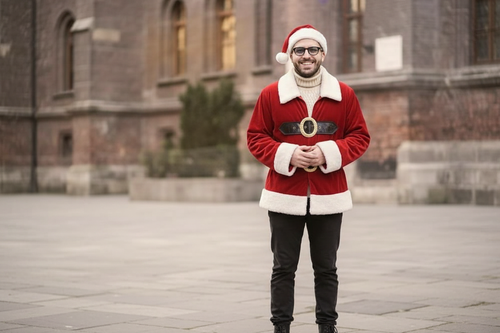 After Santa look – Santa-inspired outfit with winter warmth