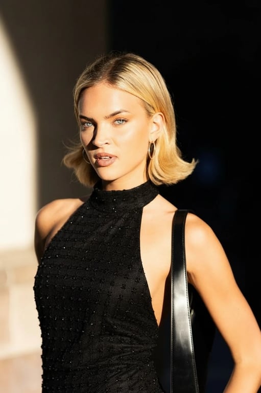 AI color changer after transformation - studio photo with dynamic color balance