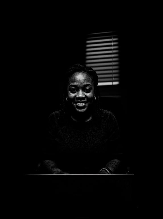 Reinterpret this ordinary offi...