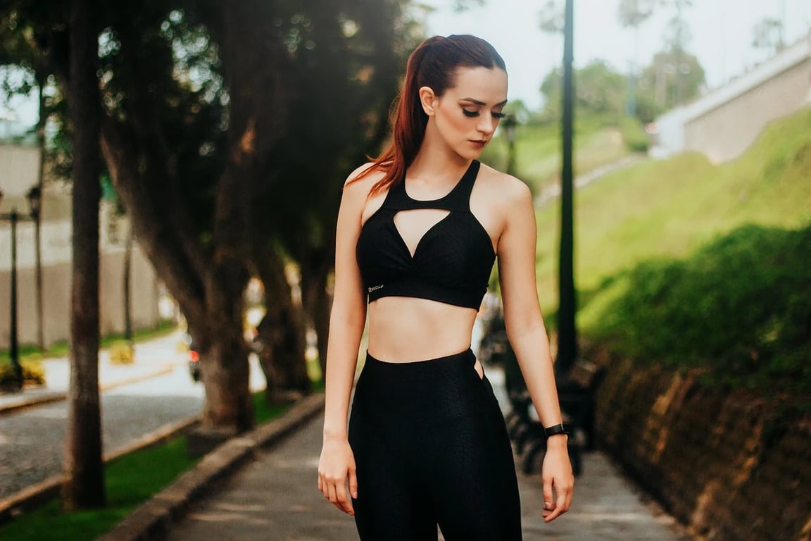 AI hourglass body filter after transformation - outdoor photo featuring AI enhanced curves