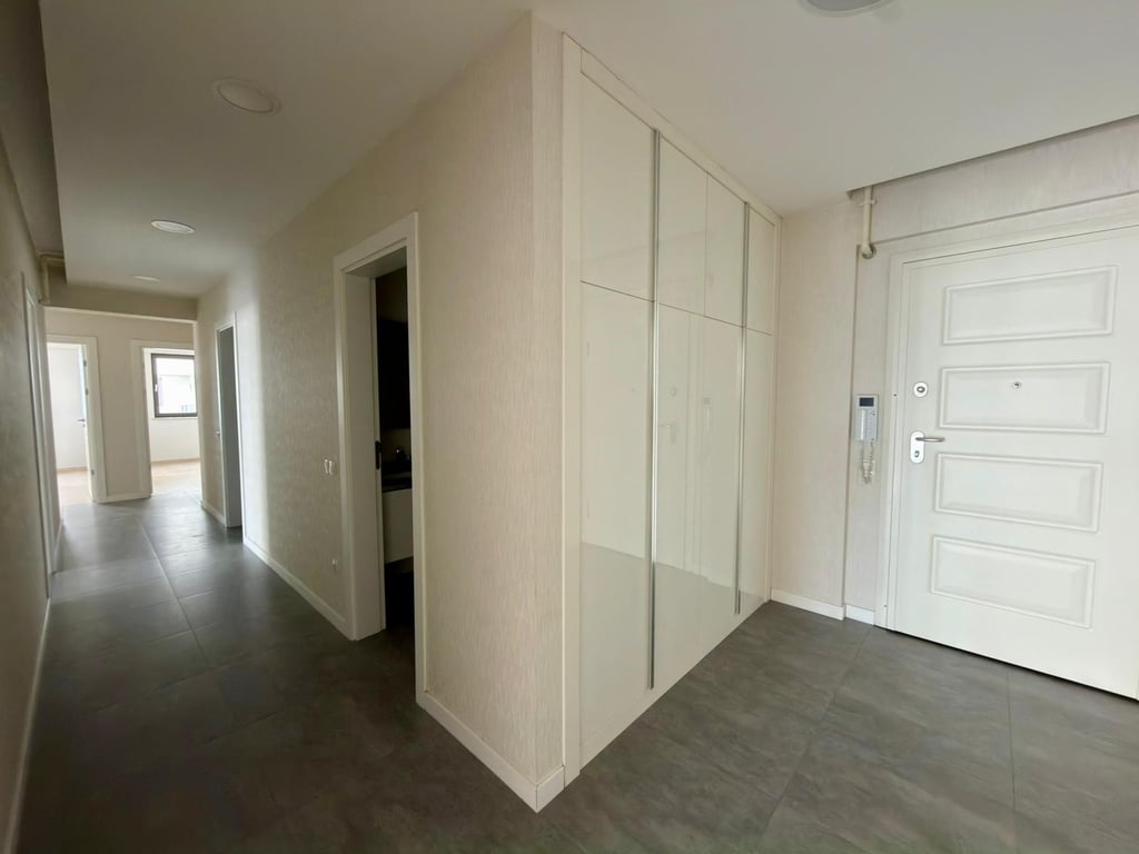 ŞEMİKLER'de AYDEM FEN LİSESİ YAKINI 4+1 / 240 m² FULL SİTE KONSEPT ARA KAT LÜKS DAİRE - 11