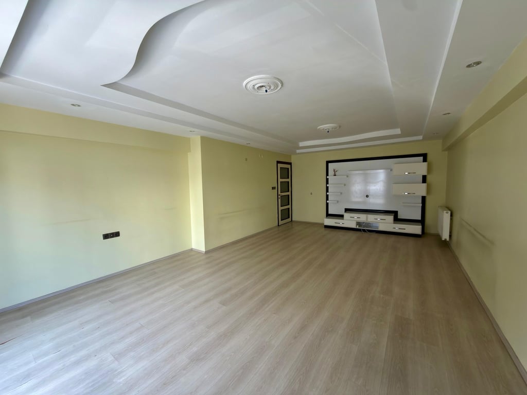 MAX PRIME | Çınar'a Yakın 3+1 / 200 m² Ara Kat Takasa Açık! - 9