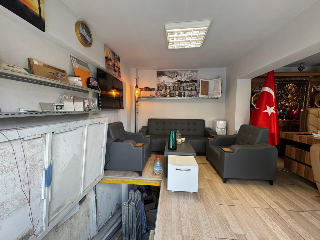 Saraylar'da Tabela Değeri Yüksek 50 m² Eşyalı Satılık Ofis - 14