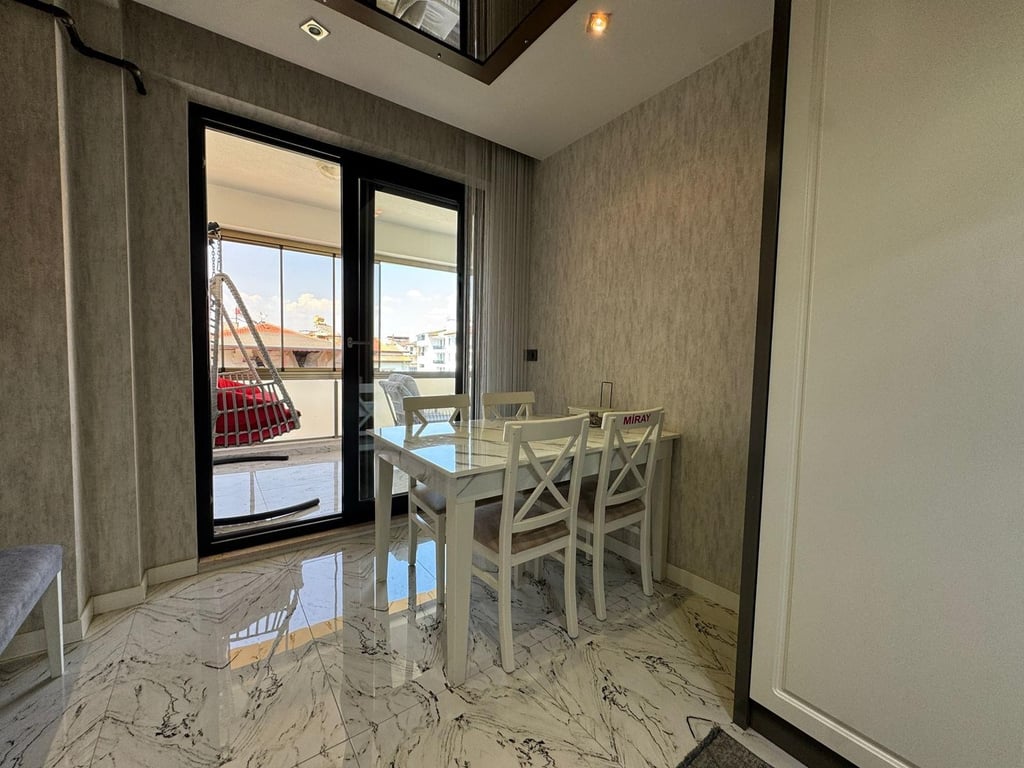 Gültepe'de 3+1 Havuzlu Sitede E. Banyolu Ara Kat Lüks Daire - 9