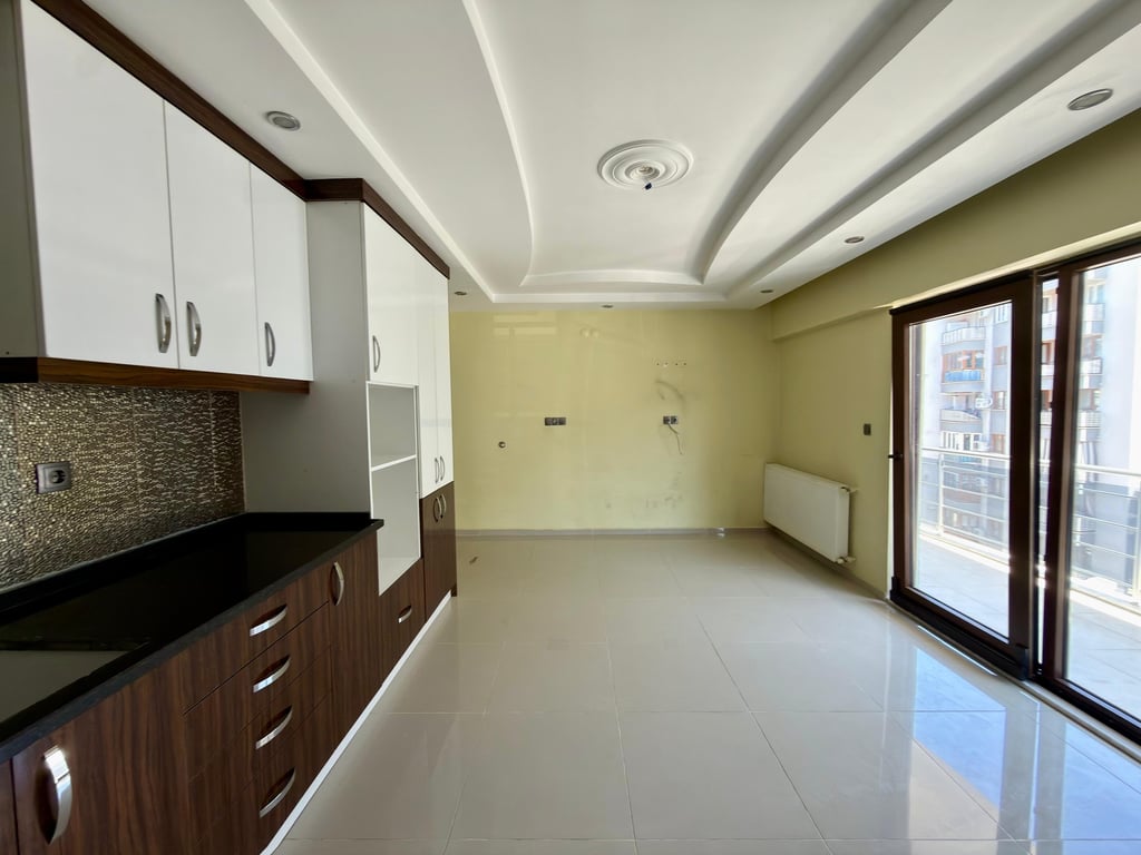 MAX PRIME | Çınar'a Yakın 3+1 / 200 m² Ara Kat Takasa Açık! - 4