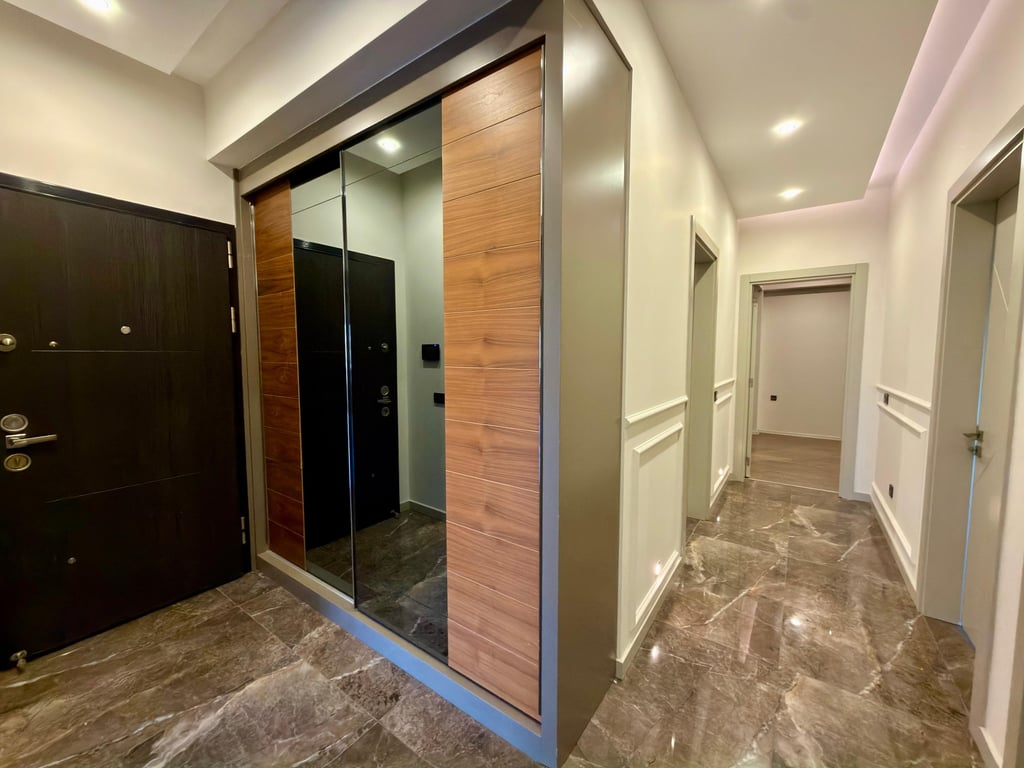 SELÇUKBEY'DE 3+1 / 175 m² HAVUZ CEPHELİ ARA KAT MASRAFSIZ LÜKS DAİRE - 14